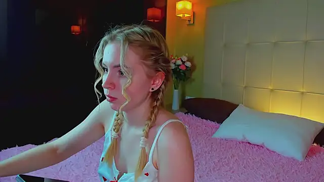 Chatroom XXX en direct de Linda__Bloom