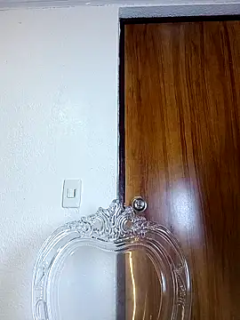 Lola_Starr Adlı Modelin Canlı XXX Sohbeti