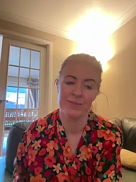 Chat XXX en directo de Laylaskyexx