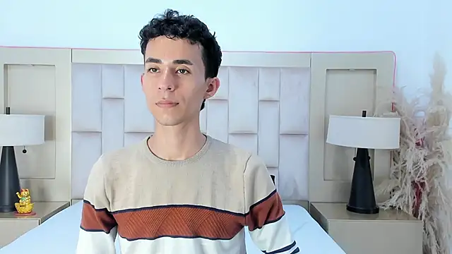 Онлайн чат XXX Zahir_Ashar