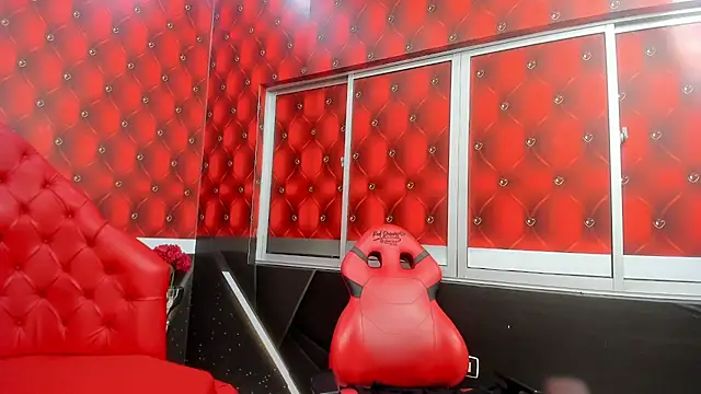 Mia_Curvyy's Live XXX Chat