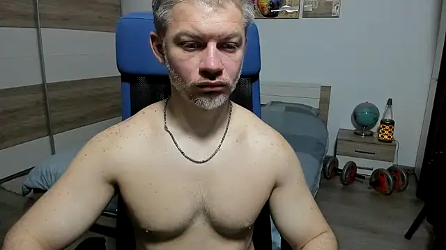 Онлайн чат XXX RobbyShawz