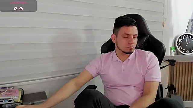 Онлайн чат XXX Rick_Adams