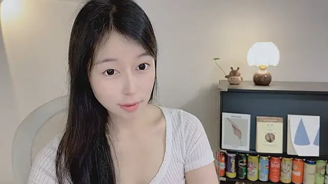 Onechestnut's Live XXX Chat