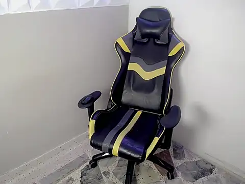 XXX chat uživo modela Mathias_twinkk