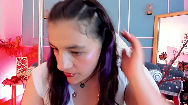 Živý XXX chat TaraTaylorr