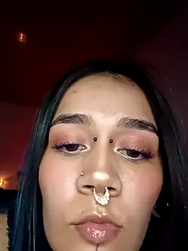 Chat +18 de SharonSalazar ao vivo