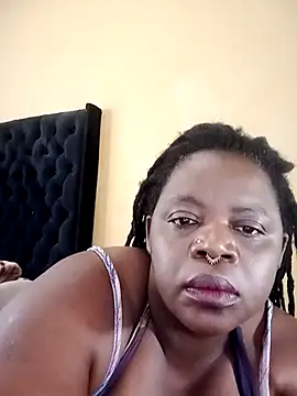 XXX chat uživo modela freakycoco81