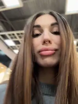 Czat XXX na żywo – Charming_Ritta