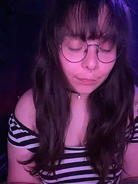 Solo_yoss' Live XXX Chat