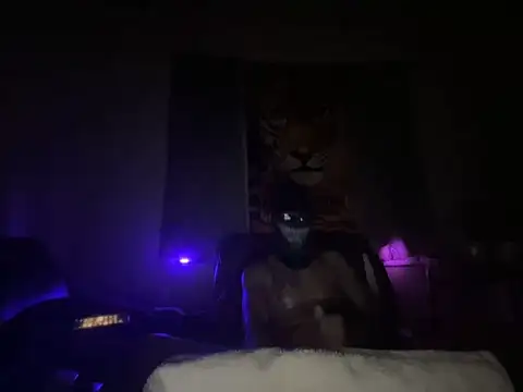 ThrowedWorldWide's Live XXX Chat