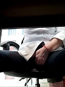 WHUANUOZANYTO's Live XXX Chat