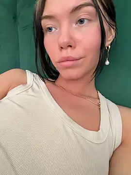 Lisaaa_Alisa: онлайн-секс-чат