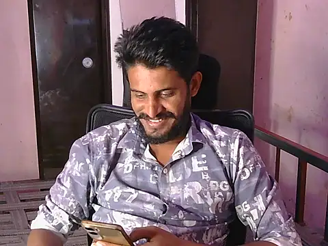 HotXKrish 即時 XXX 聊天