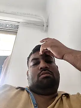 vinay_smalldick Adlı Modelin Canlı XXX Sohbeti