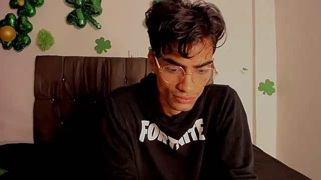 Gay_Red_Room 即時 XXX 聊天