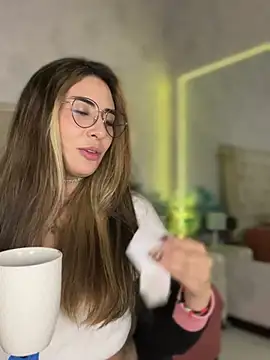 nini_love01: онлайн-секс-чат