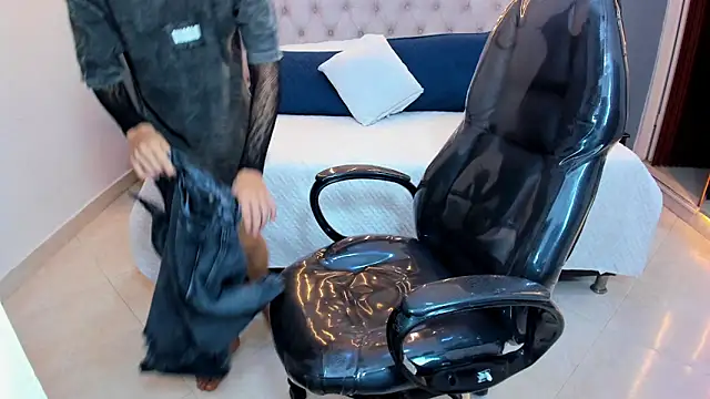 แชท XXX สดของ Tommy18__