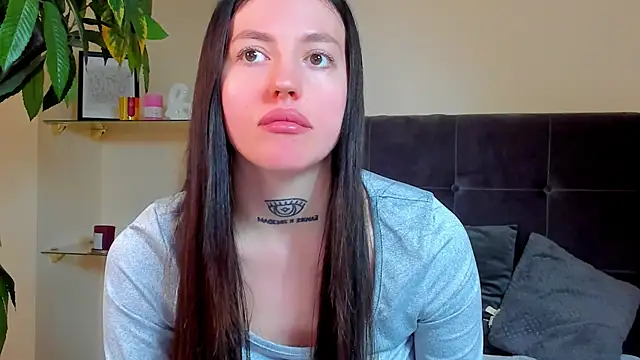 Chat XXX en directo de AdrianaCult