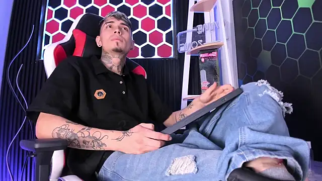 Chat XXX Live Max_Hader_