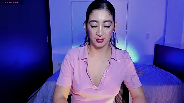 MeganWhite3のライブXXXチャット