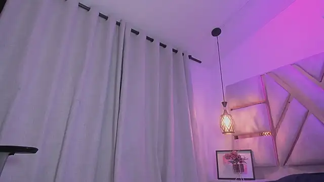 shineevg's Live XXX Chat