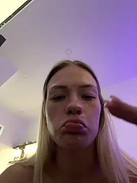 -Sexy_Barbie-: онлайн-секс-чат