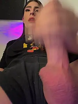 Camistar18 élő XXX-chatje