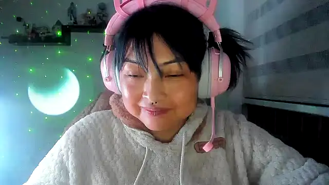 Shaddycute_ live XXX chat