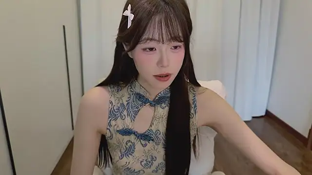 Onecutelittle Live XXX-Chat