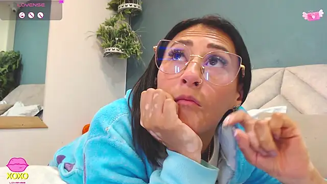 SharisWillian Live XXX Chat