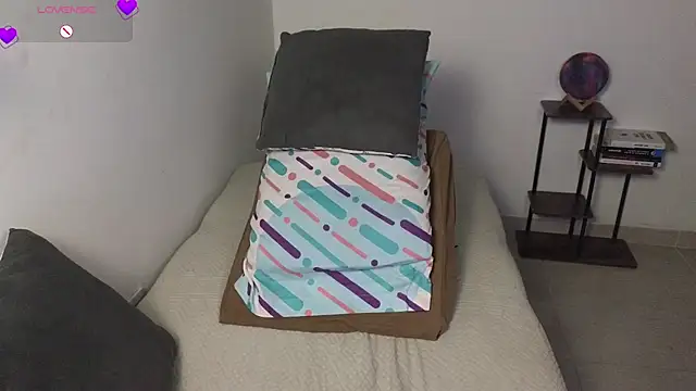 แชท XXX สดของ blue__moon_