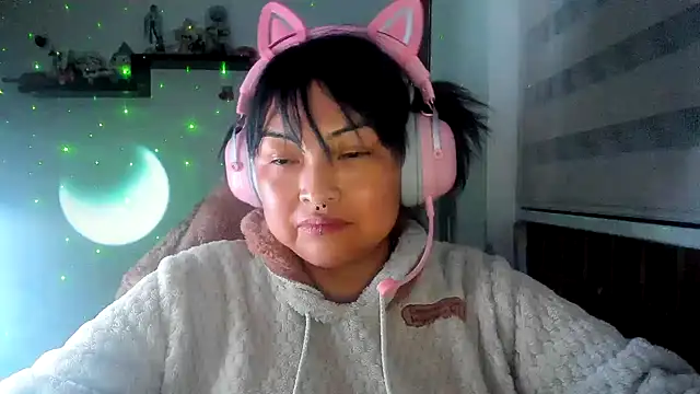 Chatroom XXX en direct de Shaddycute_