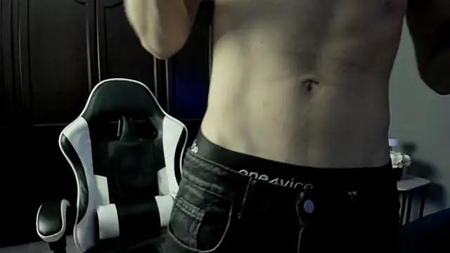 eren_jeager Chat XXX in diretta