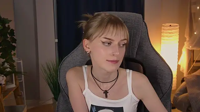 KiraMontoya – Live XXX-chat