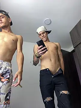 sintabusexo01 – Kamerová šou