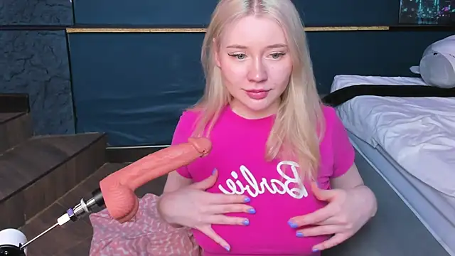 Chat +18 de Lillie_Berry ao vivo