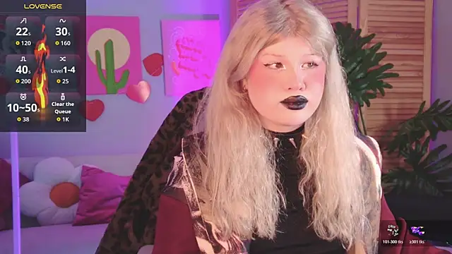 Chat +18 de LilithNlsn ao vivo