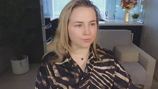 Živý XXX chat Mira_Mermayd