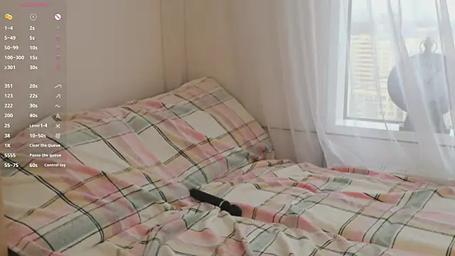 IsauraHollemanのウェブカメラショー