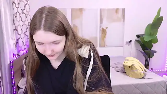 NikaRain Chat XXX in diretta