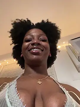 Czat XXX na żywo – mochamimi