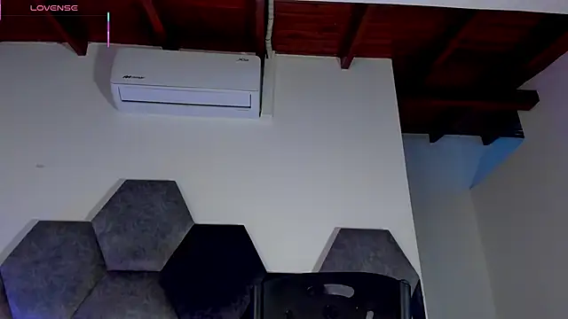 عرض كام Latrellx7