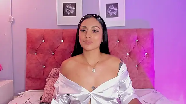 GabiHills Live XXX-chat