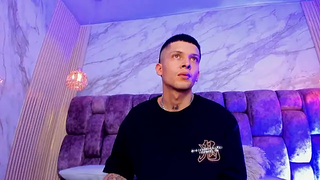 CharlotteandTaylorr: απευθείας συνομιλία ΧΧΧ