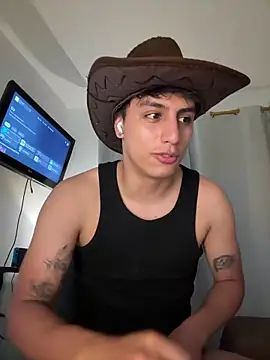 Show modela ErosVale na web-kameri