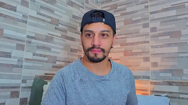 Pokazy przed kamerką – joelcallvil1