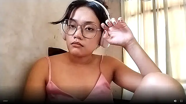 Chatroom XXX en direct de MorganCrumwell