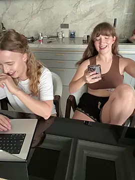 Nura_n_Sarah's Live XXX Chat