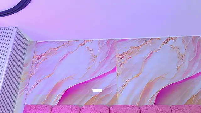 Chat +18 de emmacurvy ao vivo